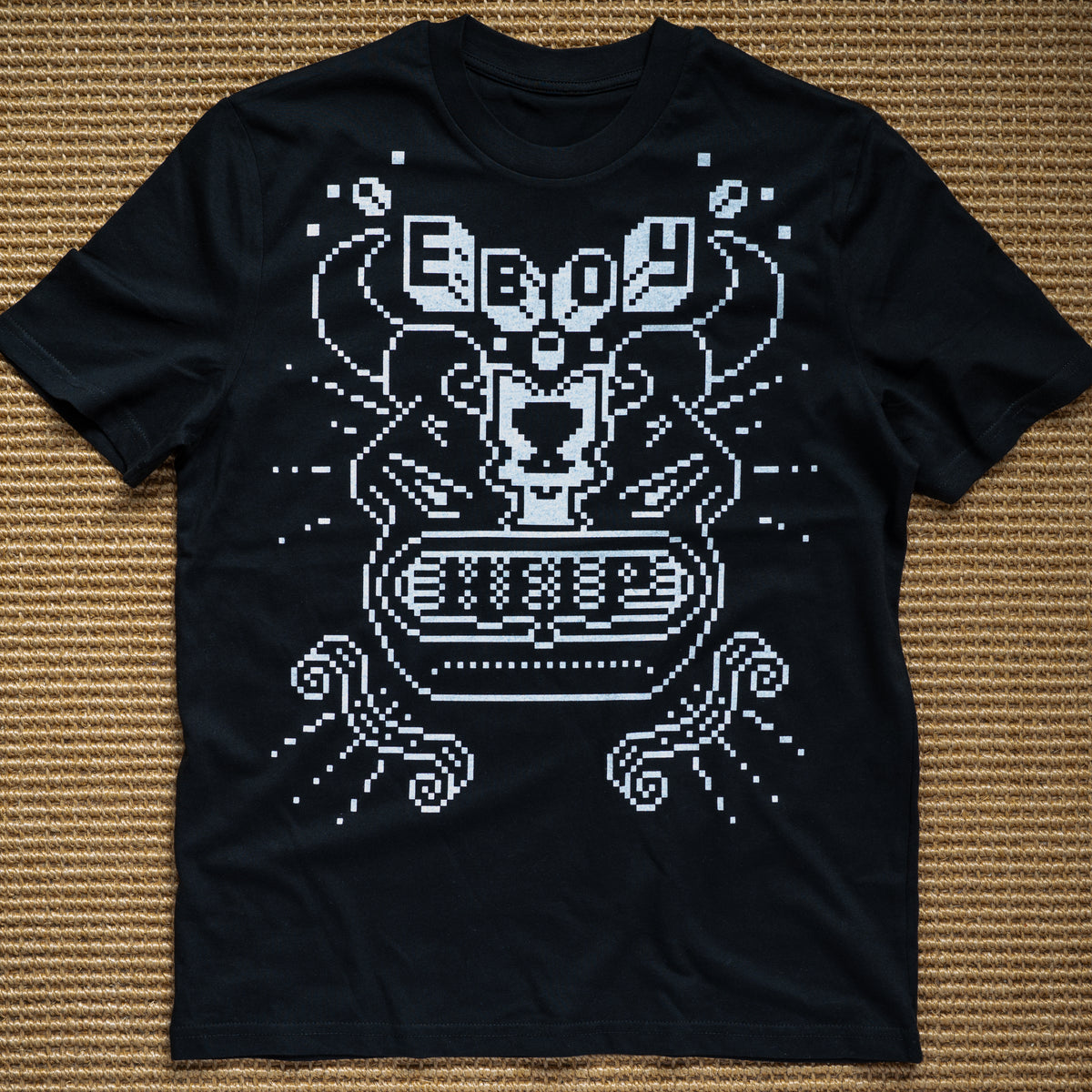 eBoy Help T-shirt Black